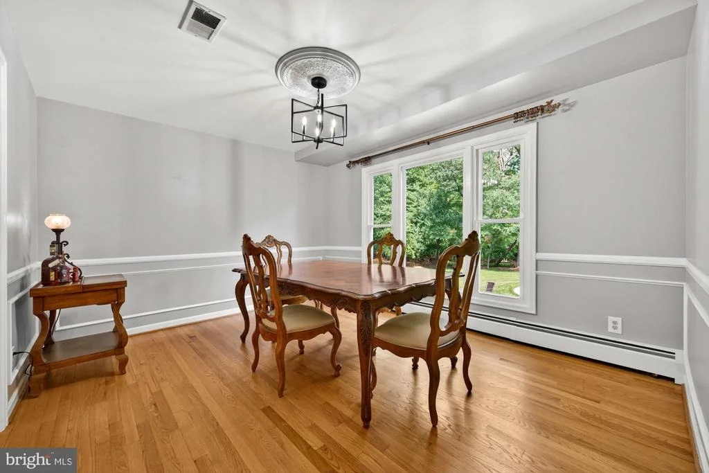 Photo of 11416 VALE ROAD
