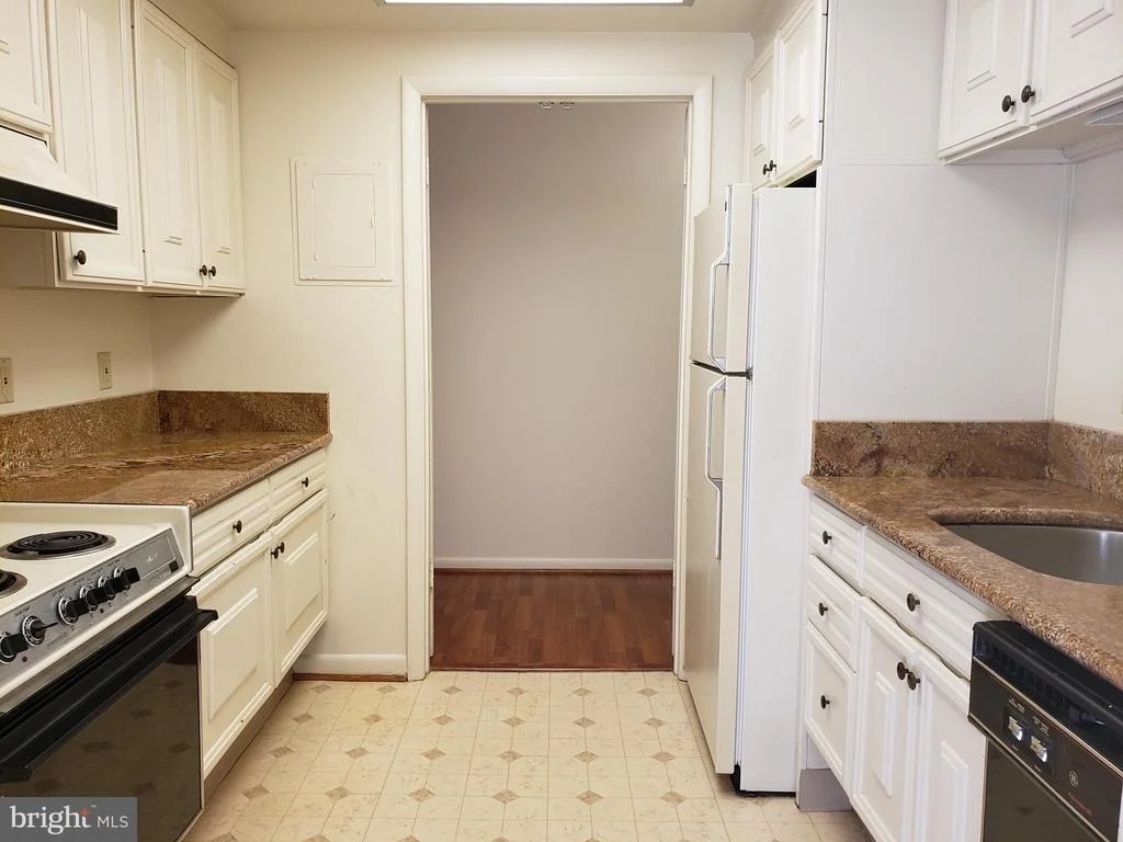 Photo of Unit 82A at 3630 GLENEAGLES DRIVE