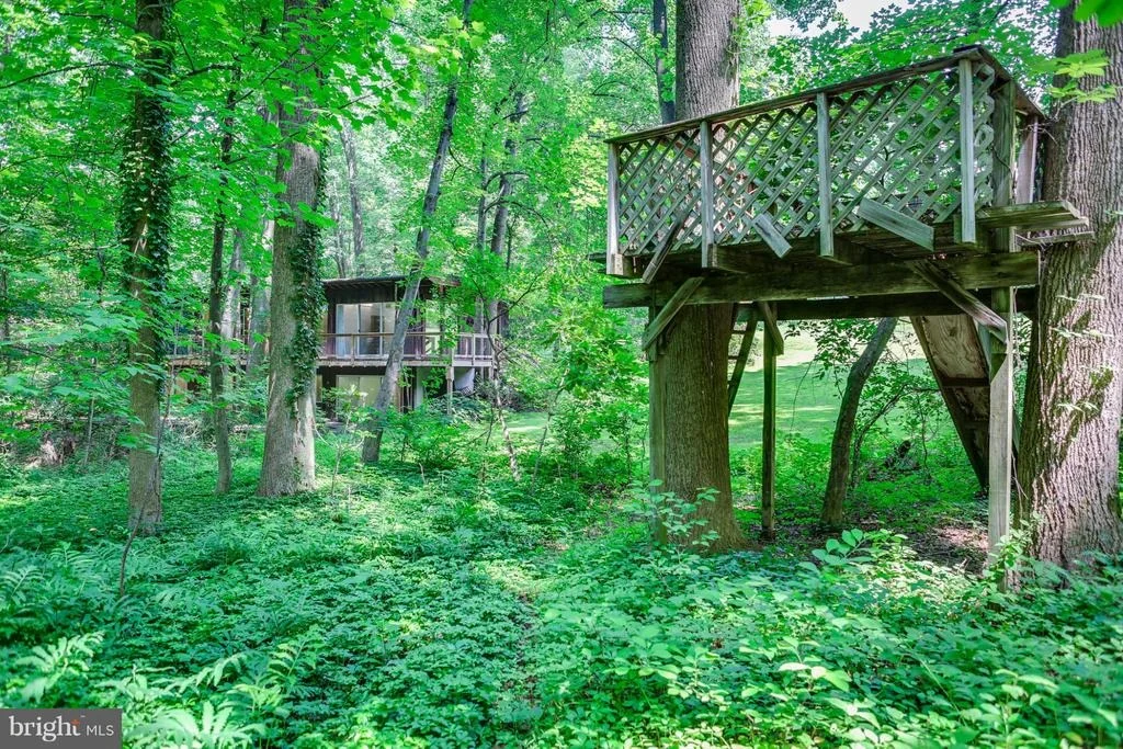 Photo of 4852 TEN OAKS ROAD