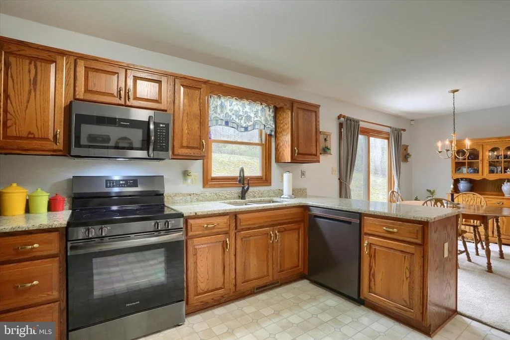 Photo of 615 SINGER LANE