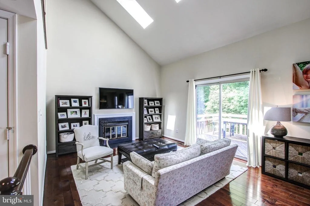 Photo of 521 RIDGEWELL WAY