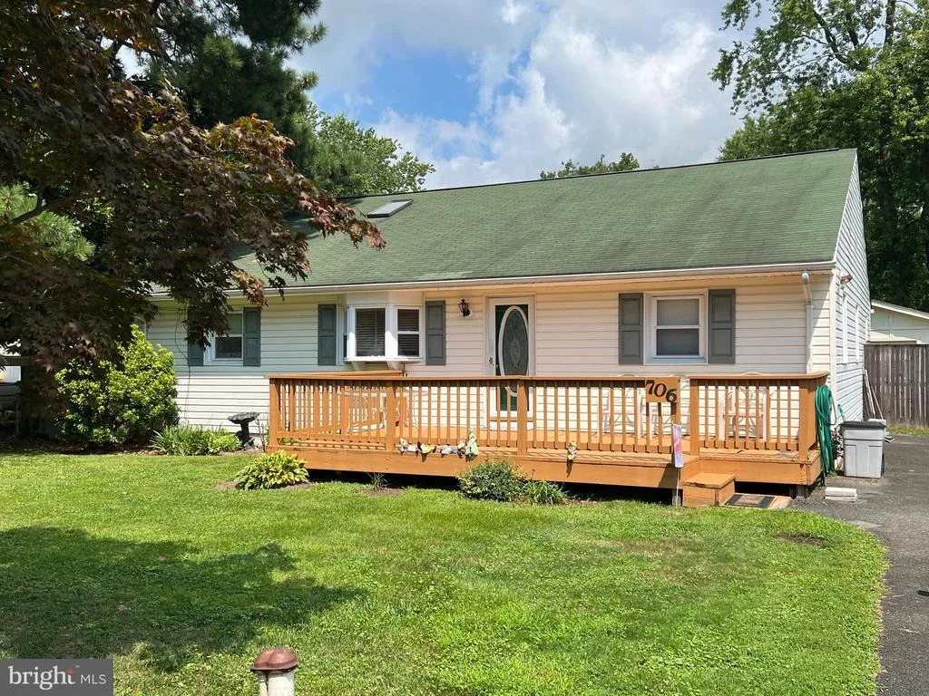 Photo of 706 KINGFISHER ROAD