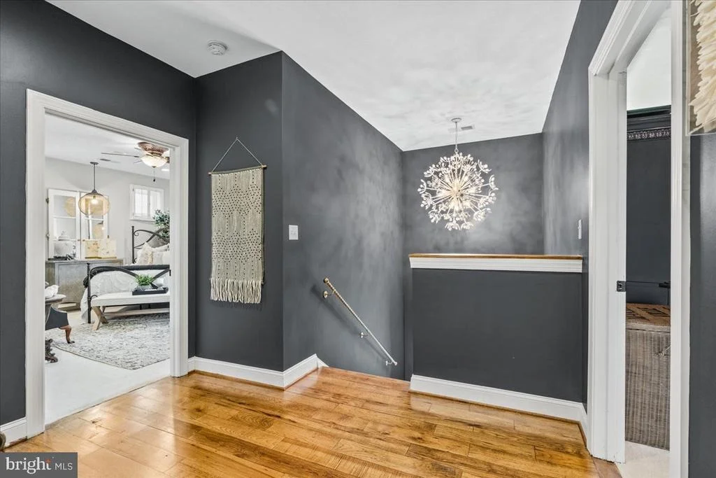Photo of 10110 EASTERDAY COURT