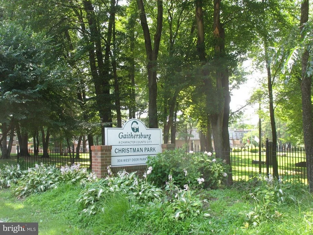 Photo of 122 SUMMIT HALL ROAD