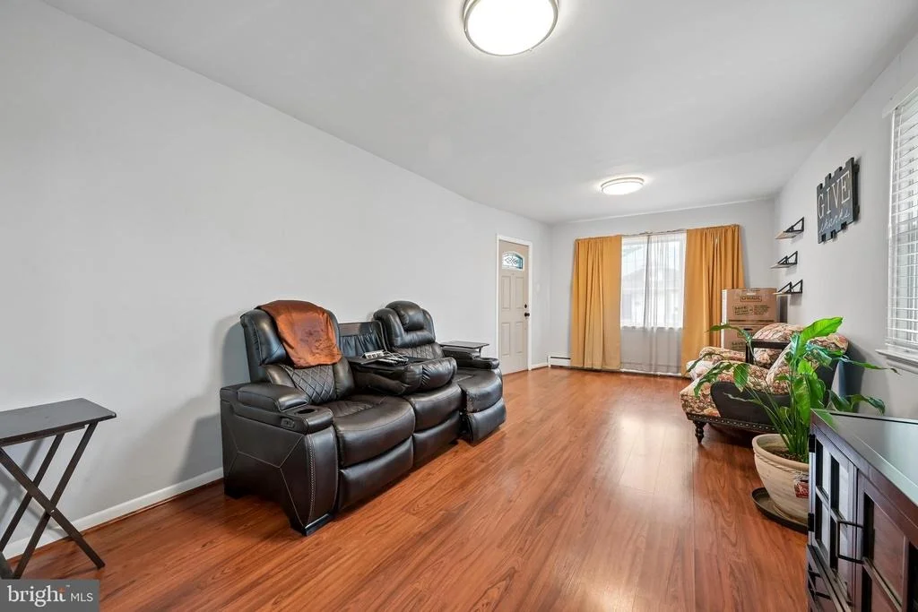 Photo of 211 BARLOW AVENUE