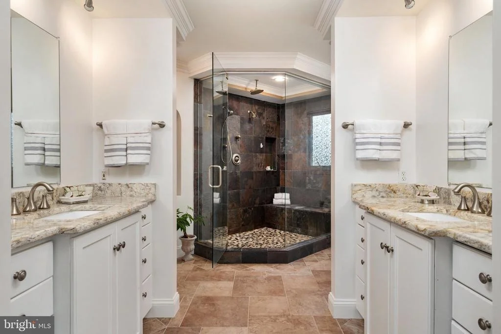 Photo of 1351 CALVERT ROAD