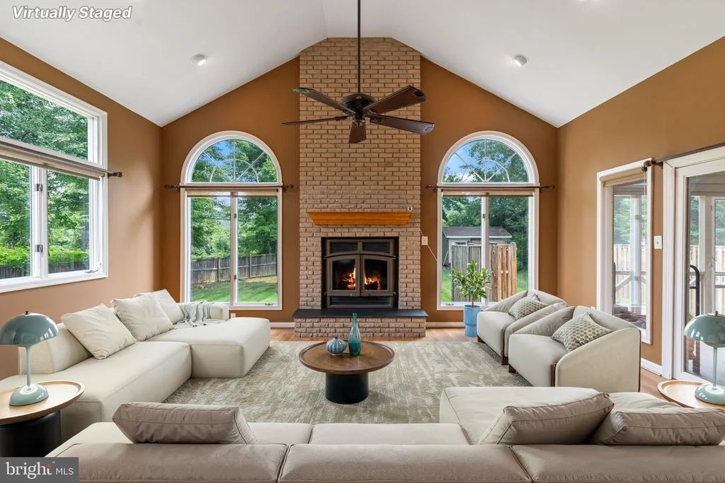 Photo of 15541 BAILEYS LANE