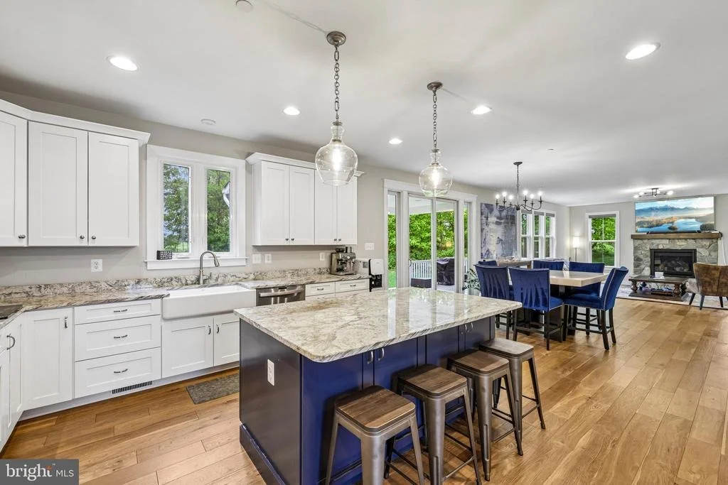 Photo of 1310 HOOK ROAD