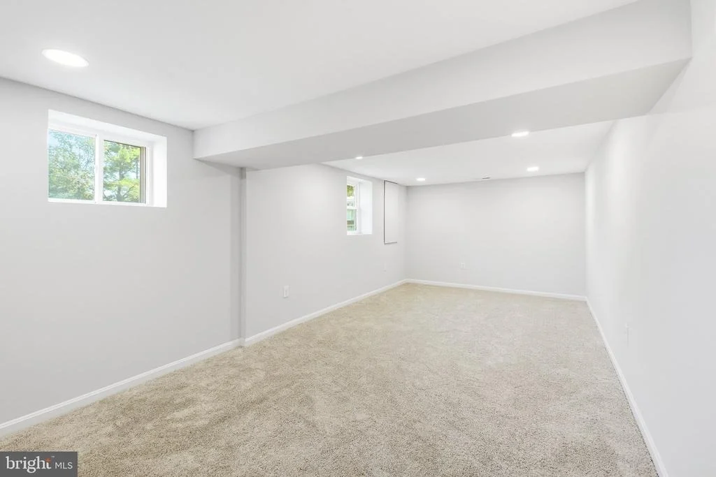 Photo of 692 RIDGE