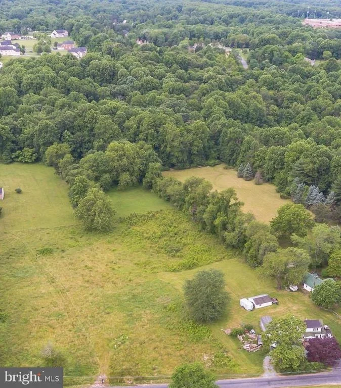 Photo of 401 BRYANTS NURSERY ROAD