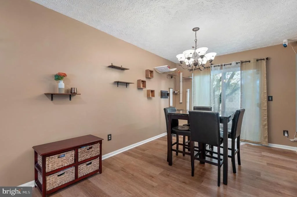 Photo of 1315 SOMERSET ROAD