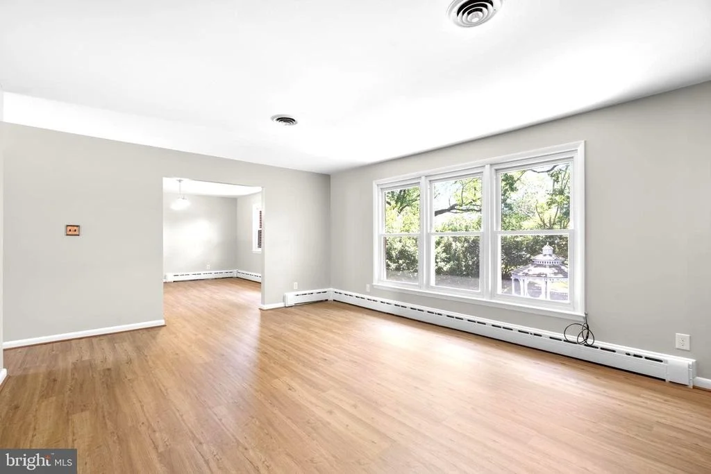 Photo of 18015 MUNCASTER ROAD