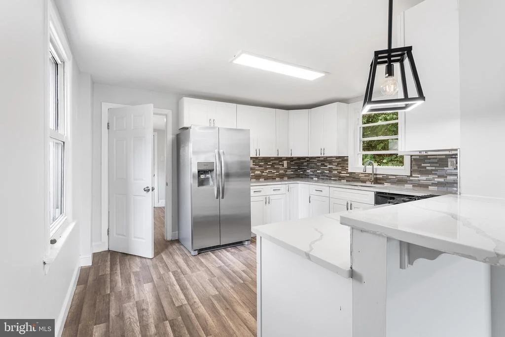 Photo of 623 W 3RD STREET W