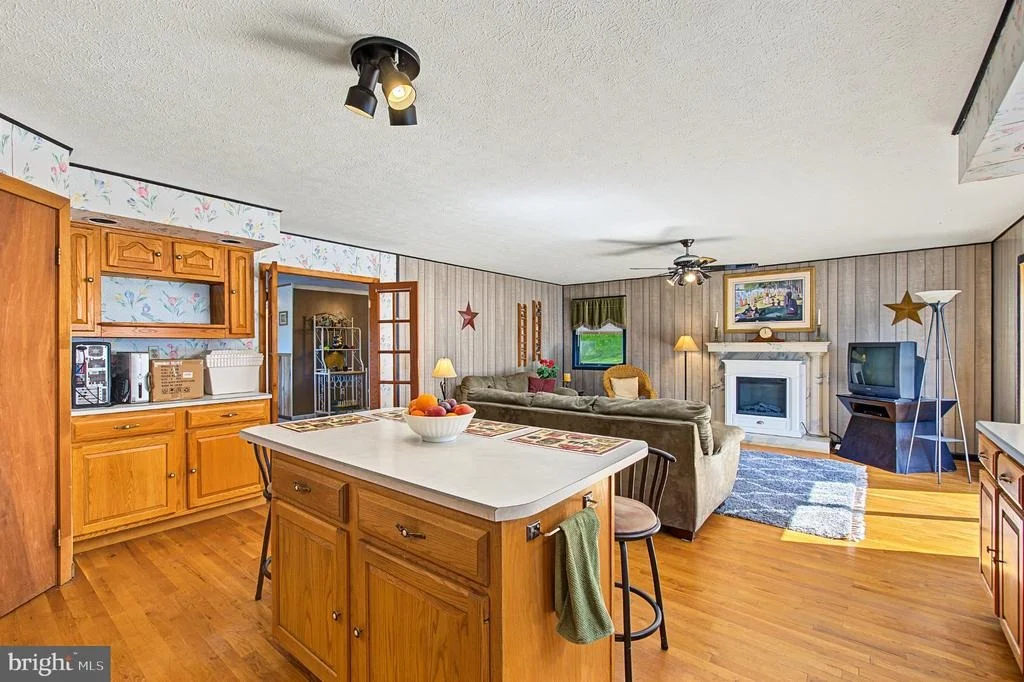 Photo of 2092 GORMAN ROAD