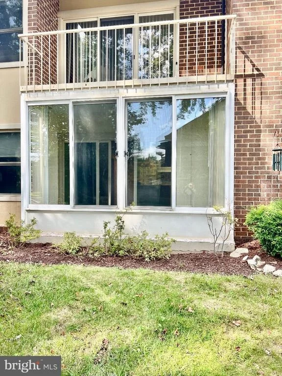 Photo of Unit 101B at 3640 GLENEAGLES DRIVE