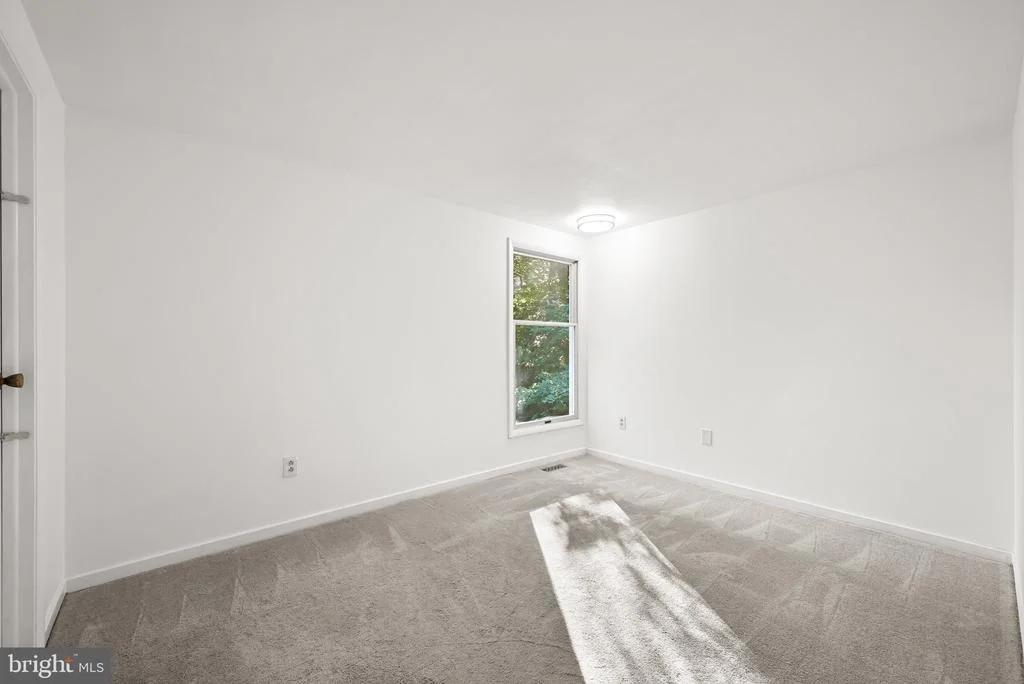 Photo of 5428 HIGH TOR HILL
