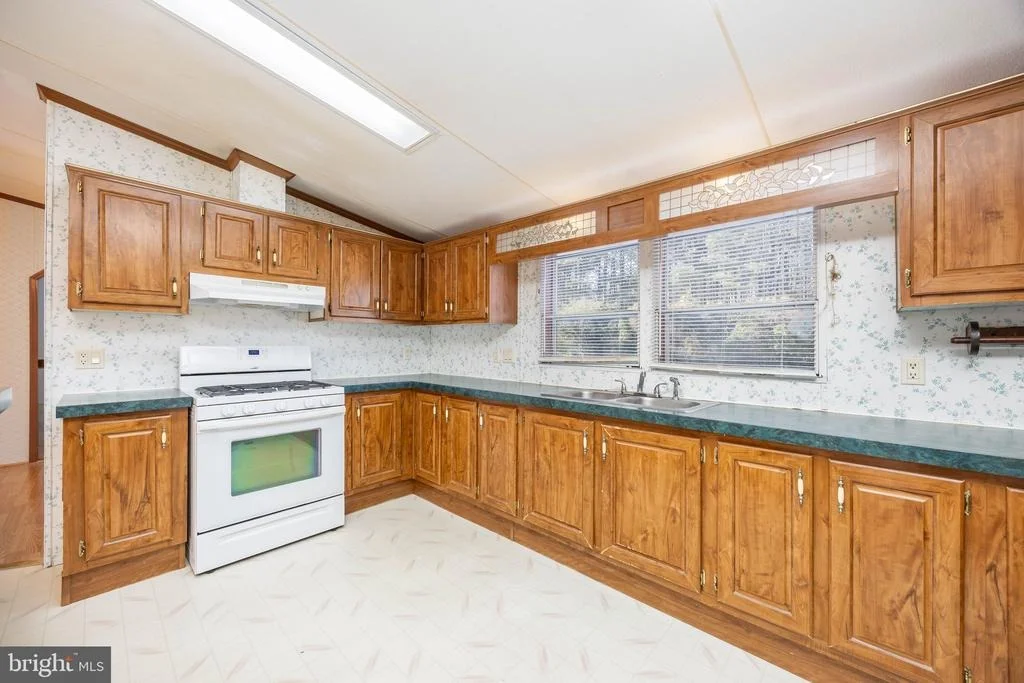 Photo of 22147 ROYAL OAK ROAD