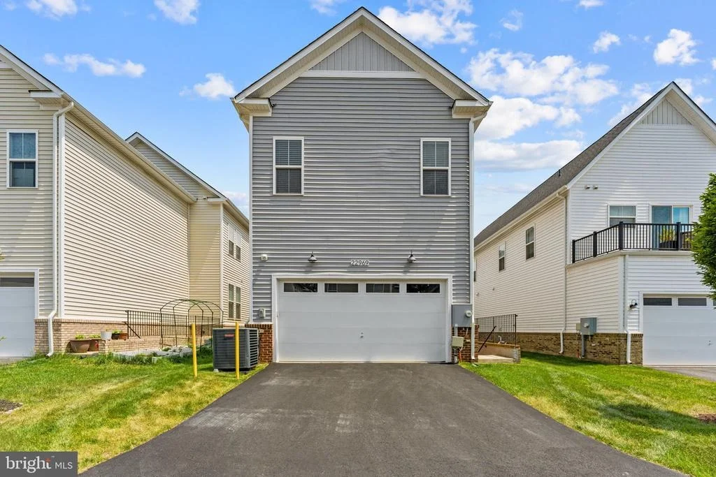 Photo of 22969 AURORA VIEW