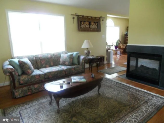 Photo of 10219 EASTERDAY COURT