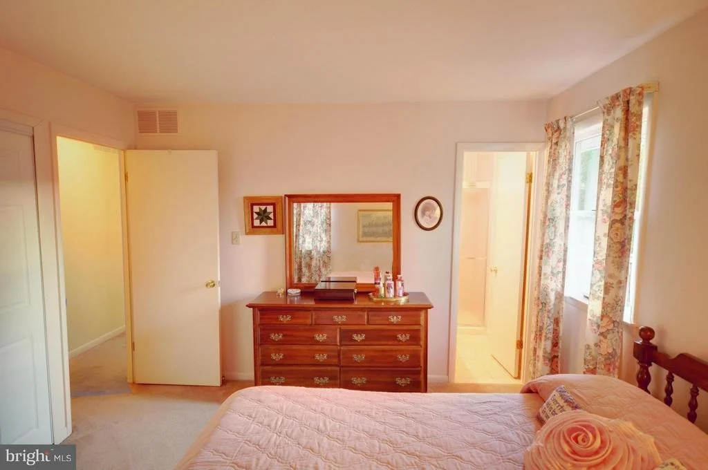 Photo of 424 WESTSIDE BOULEVARD