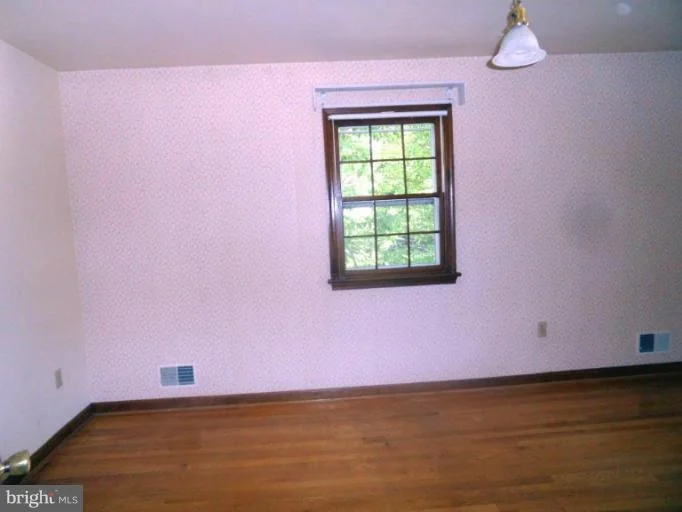 Photo of 5803 MEADOW DRIVE