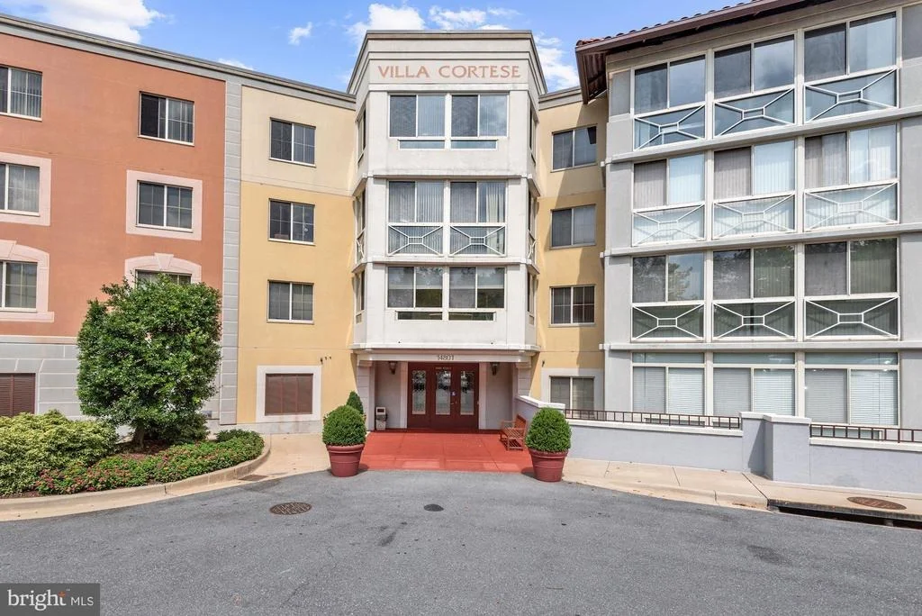 Photo of Unit 212 at 14801 PENNFIELD CIRCLE