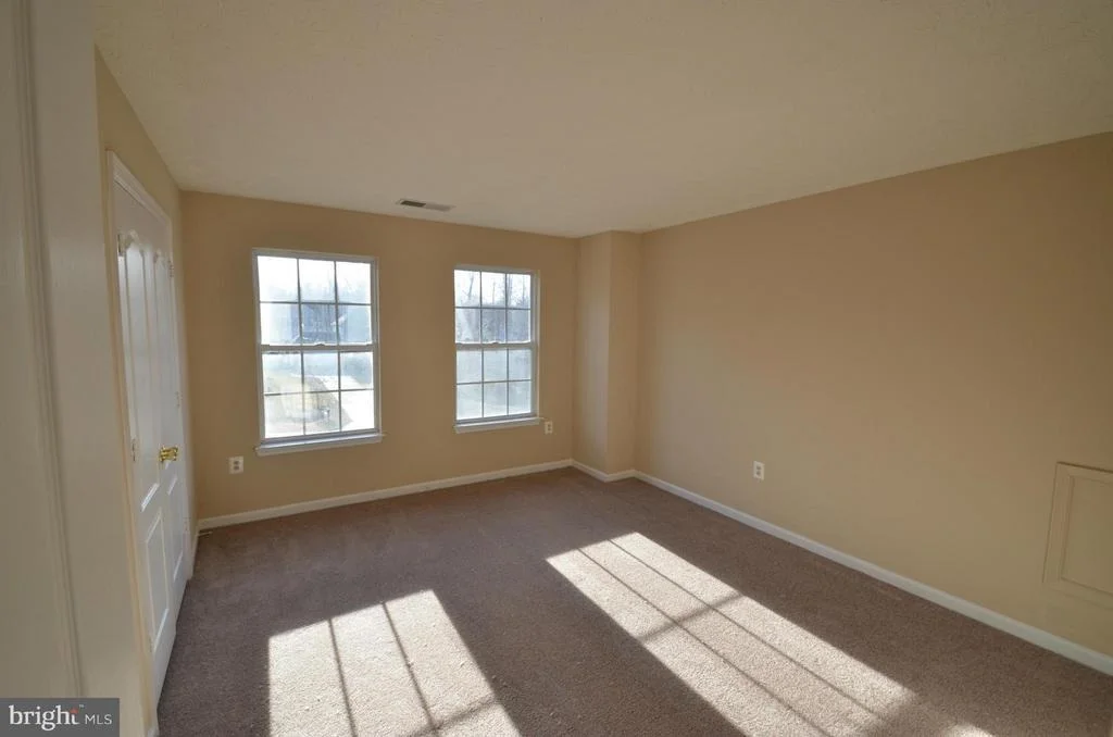 Photo of 2324 SOUTH HAMPTON DRIVE