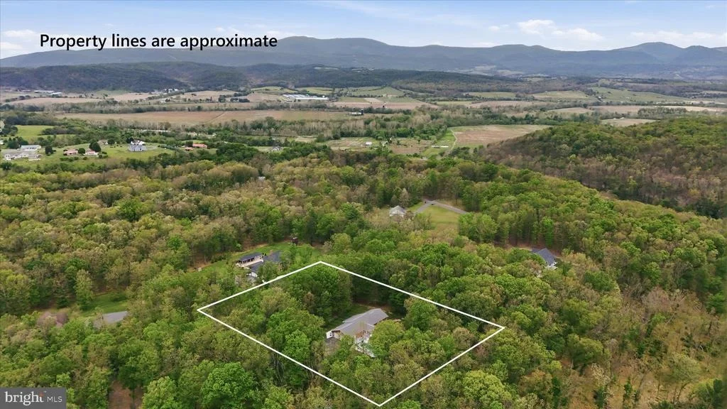 Photo of 435 SUMMIT DRIVE