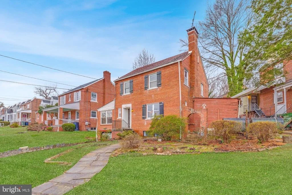 Photo of 3405 CARPENTER STREET SE