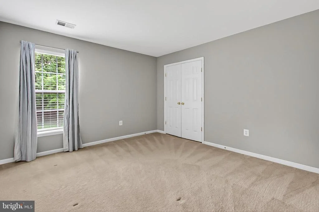 Photo of 25825 SPRING FARM CIRCLE