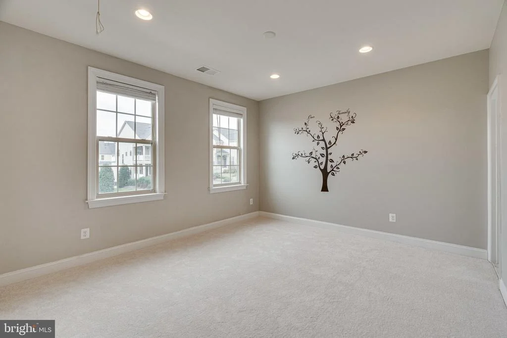 Photo of 42695 MACAULEY PLACE