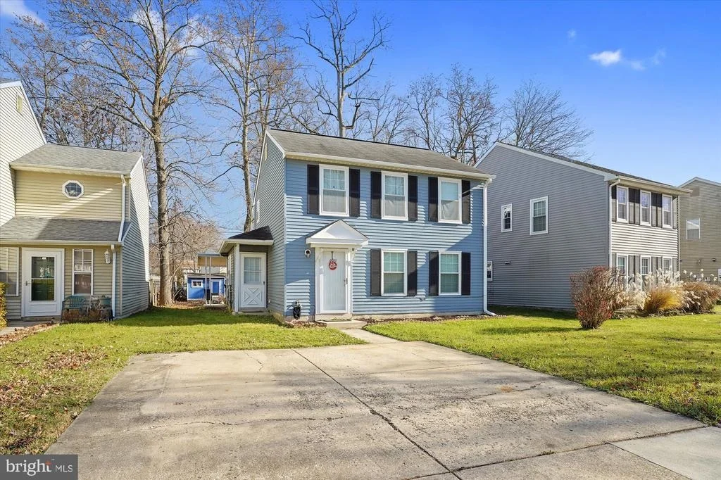 Photo of 329 WINTERBERRY DRIVE