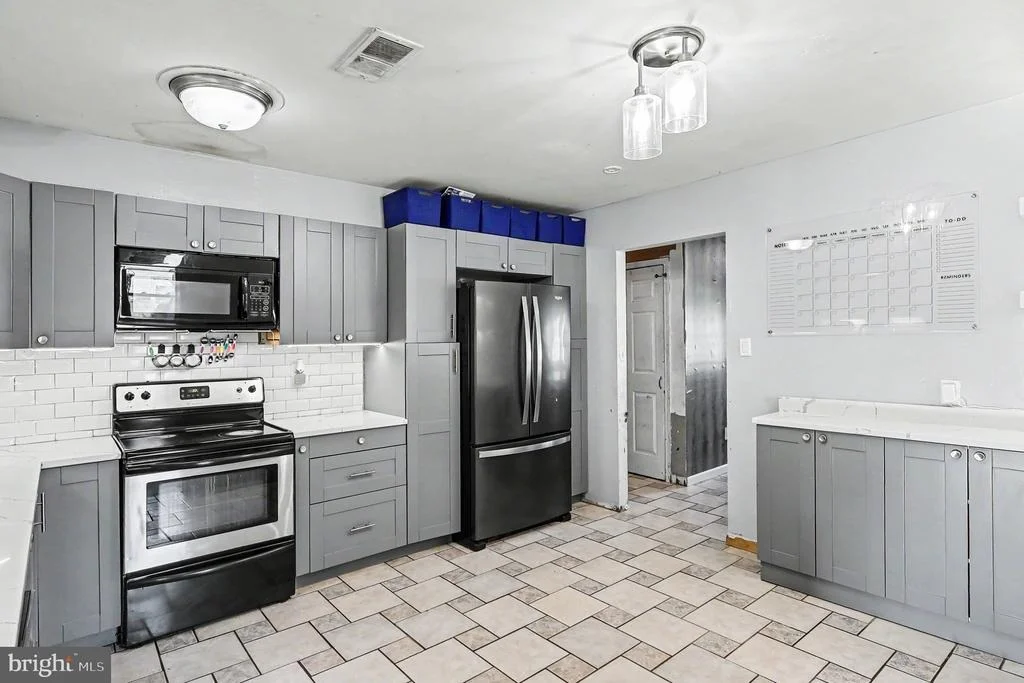 Photo of 103 N JOHNSON ROAD