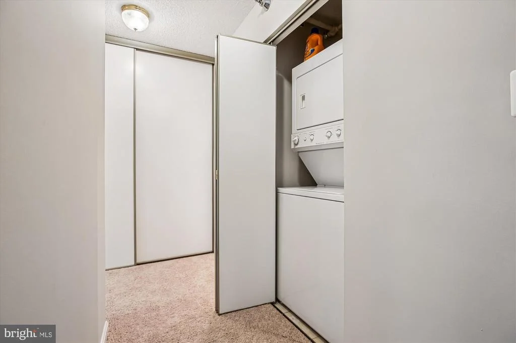 Photo of Unit 315 at 14809 PENNFIELD CIRCLE