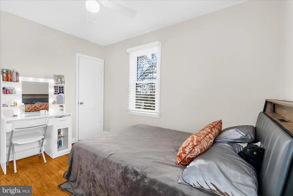 Photo of 7803 LINTHICUM ROAD