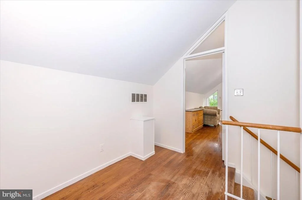 Photo of 9441 HOLBROOK