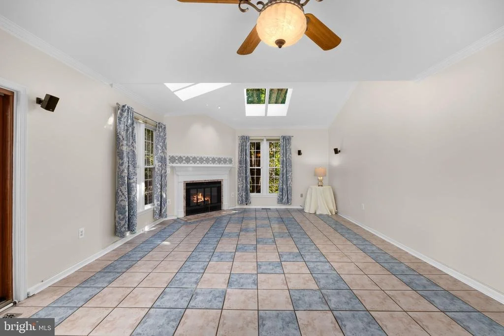 Photo of 9454 LAPSTRAKE LANE