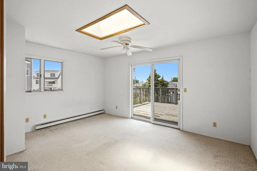 Photo of 72 ROSALYN DRIVE