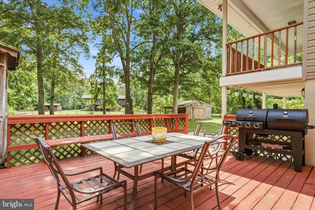Photo of 6675 OAKWOOD CIRCLE