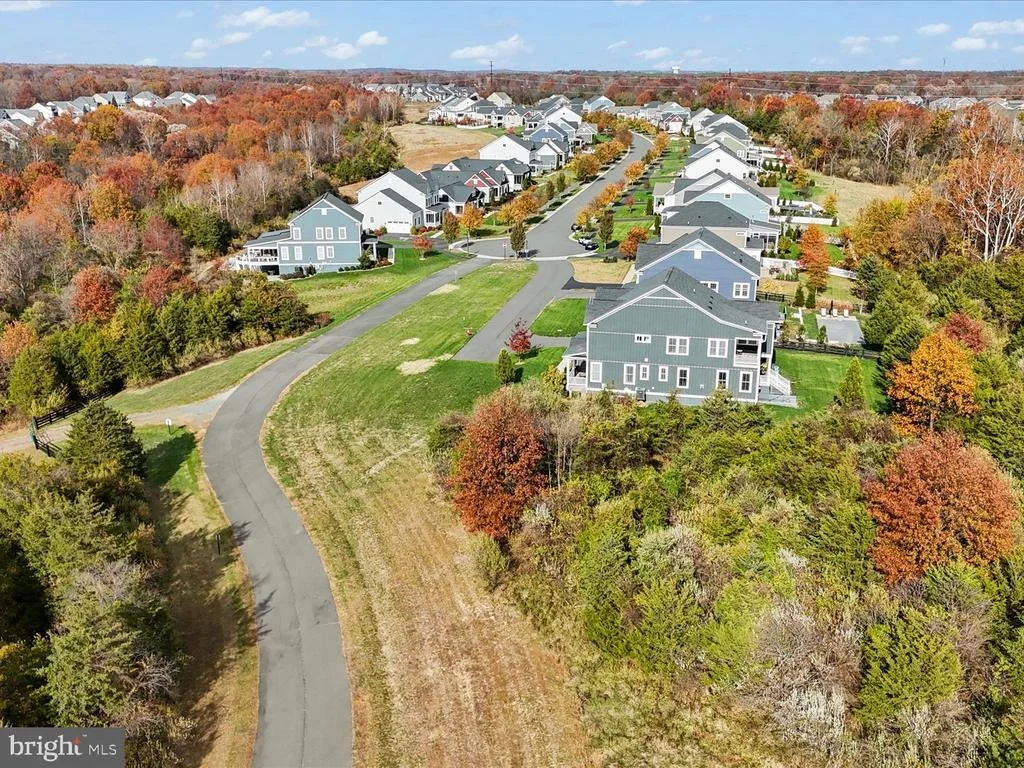 Photo of 25970 LIQUIDAMBAR LANE