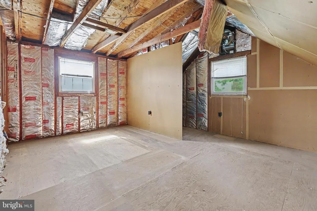 Photo of 16 RUNNING BROOK ROAD