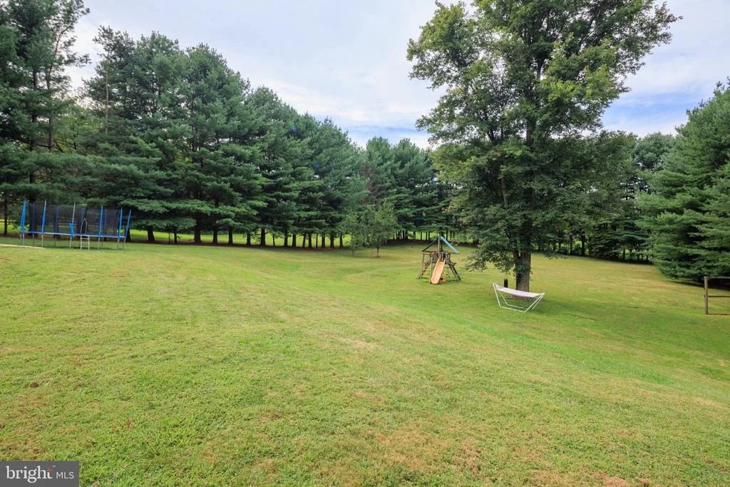 Photo of 1045 DOYLE ROAD
