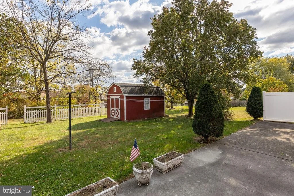 Photo of 204 RIDGE ROAD
