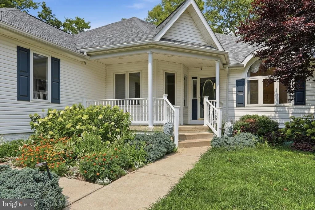 Photo of 190 OUTBACK DRIVE