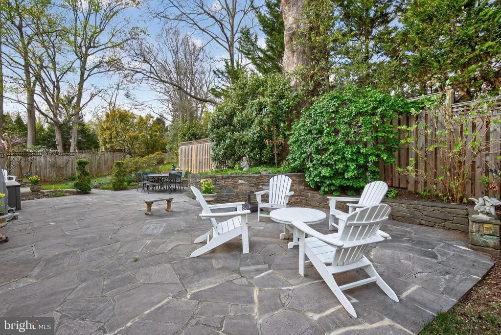 Photo of 6309 KENHOWE DRIVE