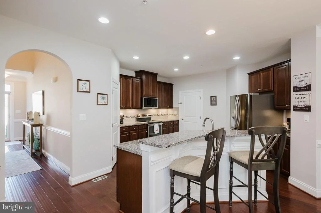 Photo of 355 TUFTON CIRCLE