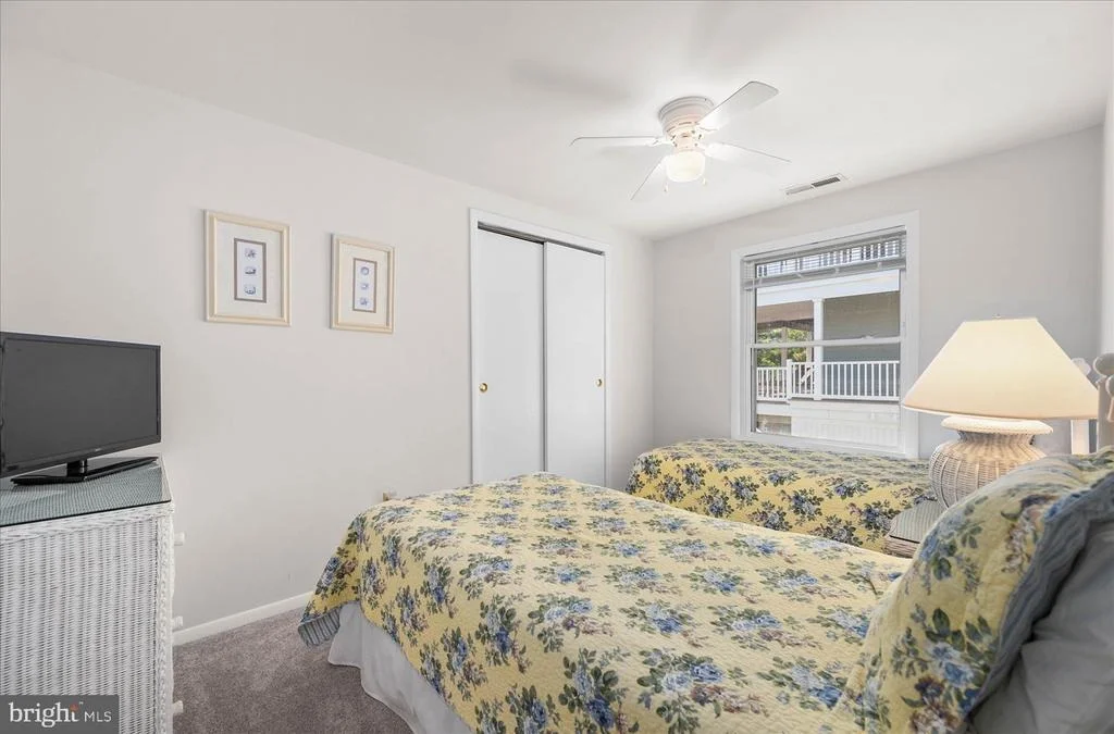 Photo of 333 SANDPIPER DRIVE