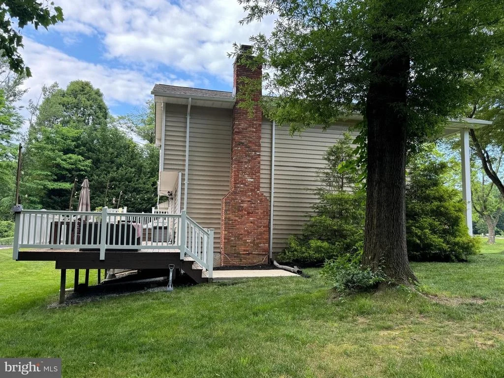 Photo of 7006 PROUT ROAD