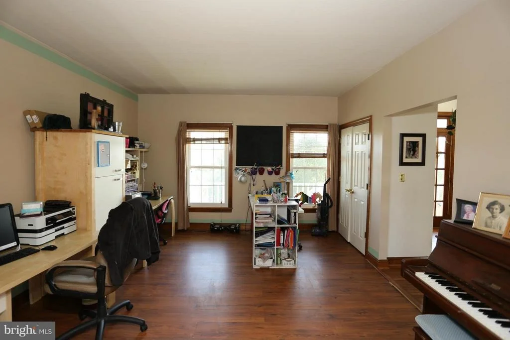 Photo of 3030 LORING DRIVE