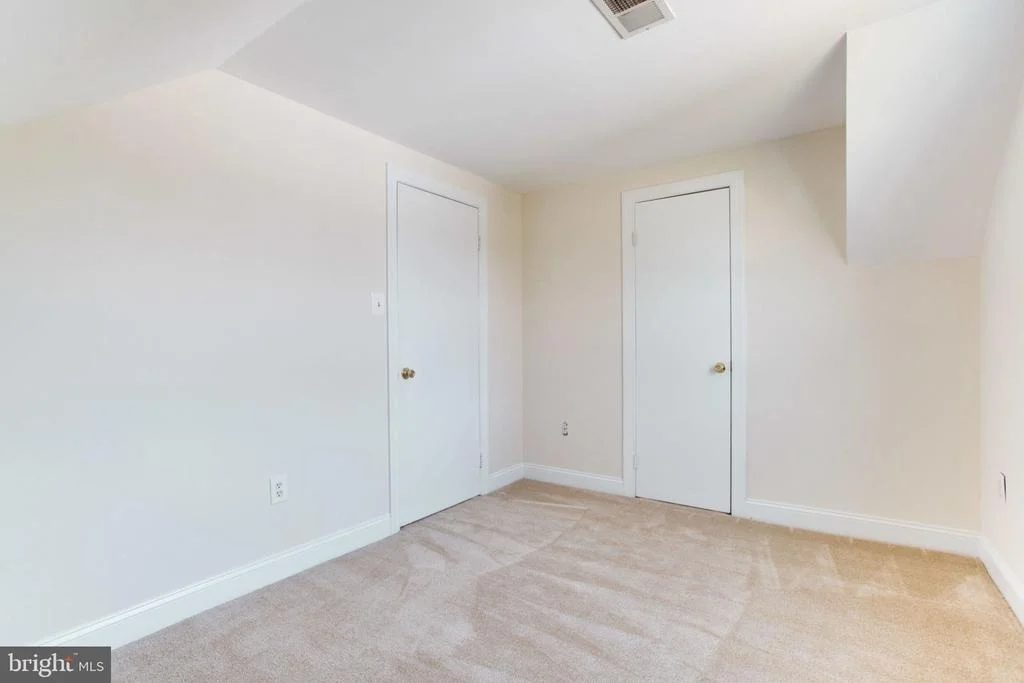 Photo of 9429 LAFAYETTE AVENUE